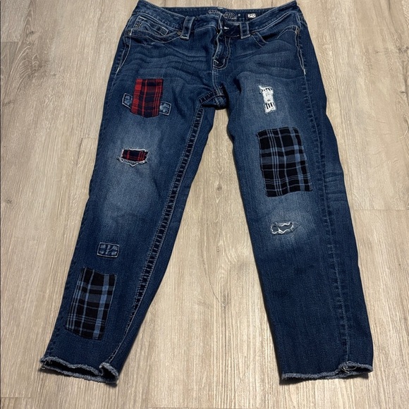 Miss Me Patch Mid-Rise Ankle Skinny Jeans - Picture 1 of 7